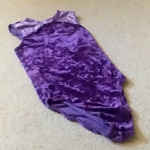 ⭐ Keyhole Back Velvet High Neck Leotard